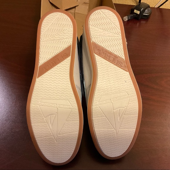 BRAND NEW SPERRY SHOES - Picture 6 of 6